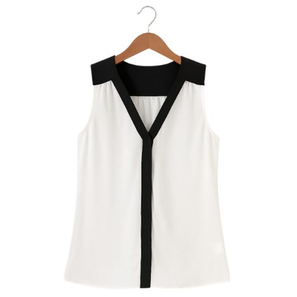 Banana Republic Sleeveless Blouse in White & Navy– EUC Size 2 - Picture 2 of 3